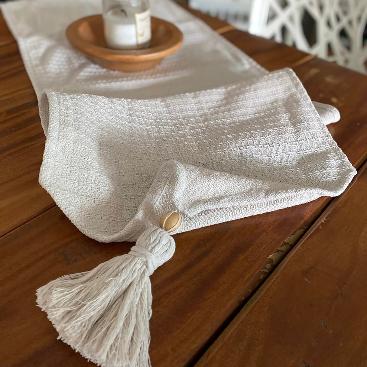 Camino de mesa beige/borla 185x35