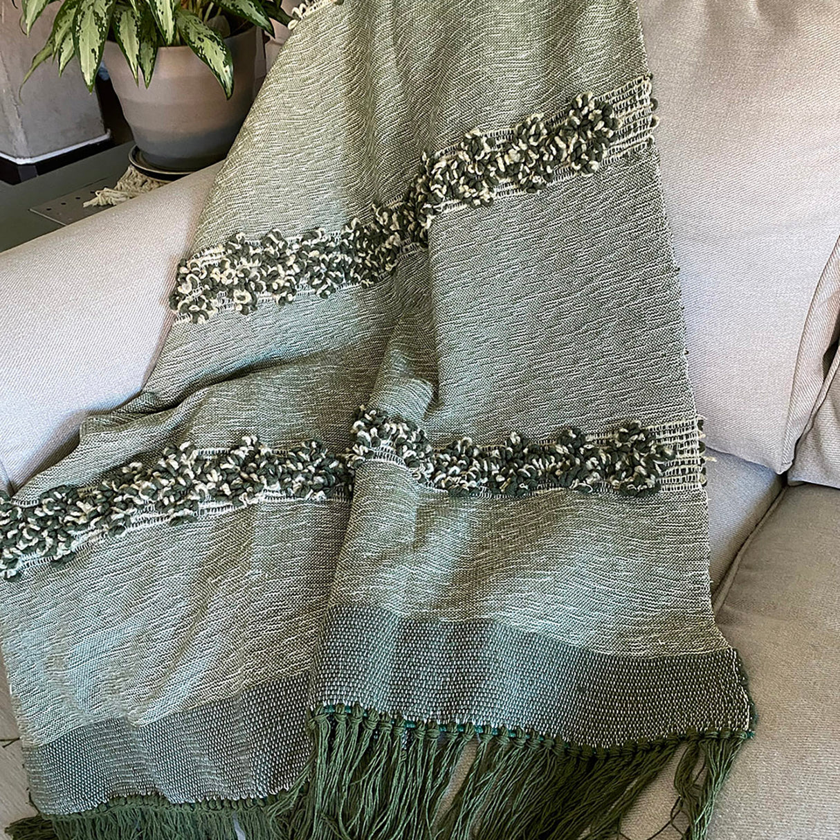 Manta tejida verde/beige 150x120