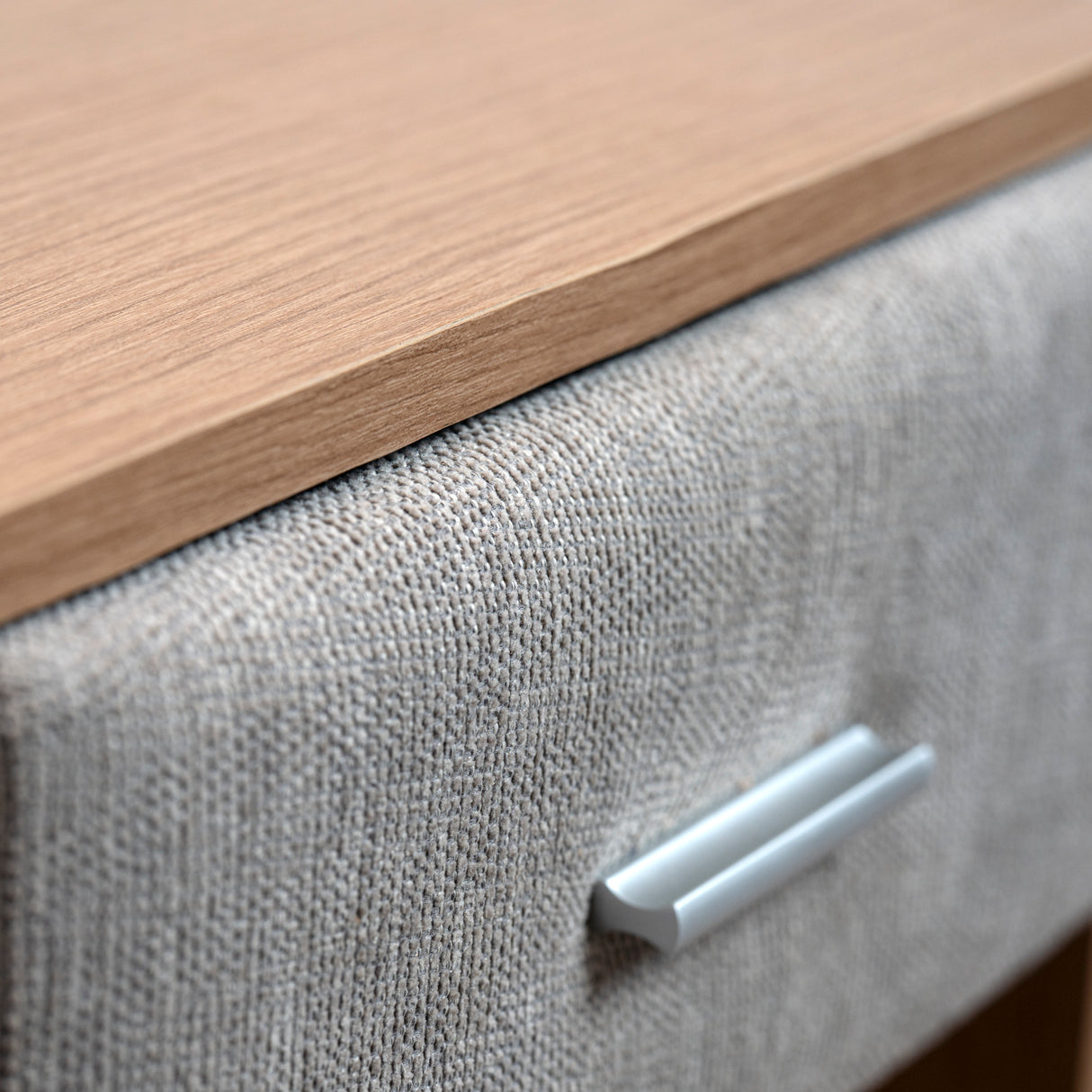 Mesa de noche Osttuni Tapizada