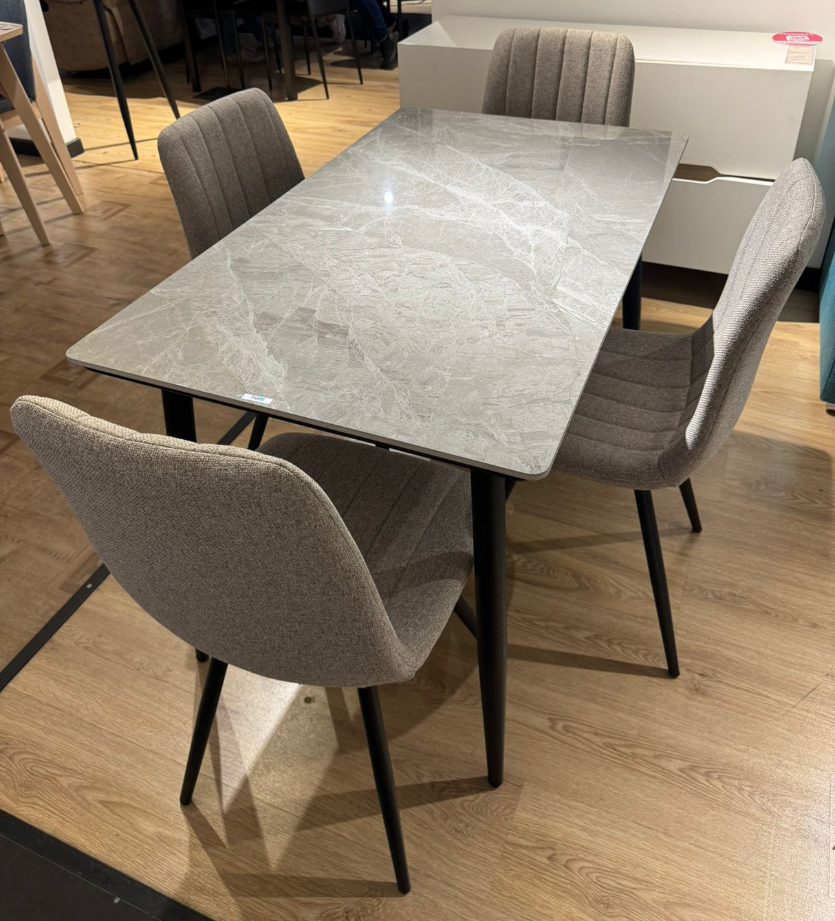 Comedor De 4 Puestos Wencelao Sillas Beige 120X70