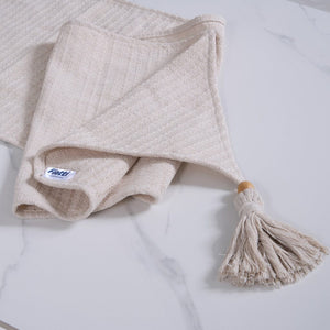 Camino de mesa beige/borla 185x35